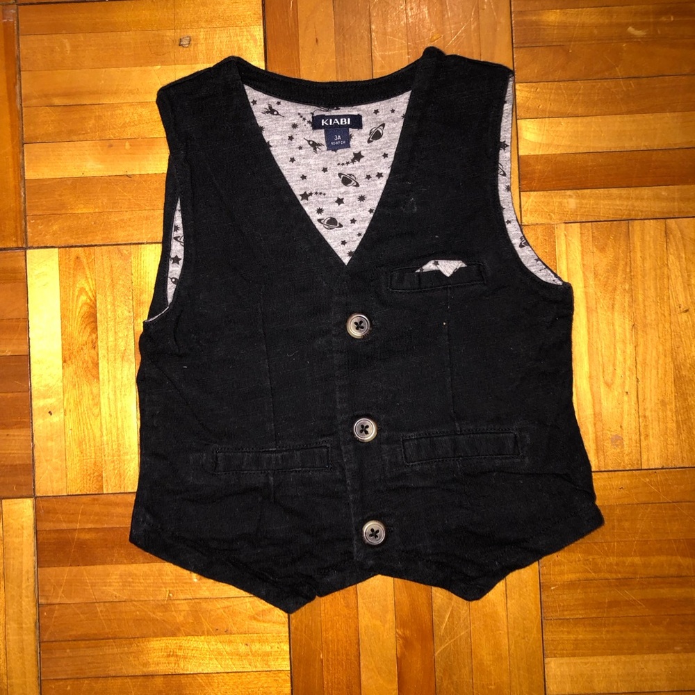Black and Gray lined Vest with V-Neck